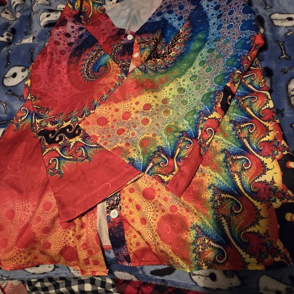 Ladies soft and silky button up top size xl - Picture 7 of 8